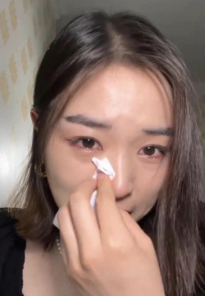 高考重压下：高三女孩痴迷廉价珠宝，母亲气到哭诉孩子已烂掉