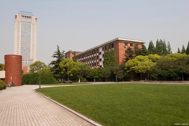 临近高考家长关注报考，口腔医学专业真如所想那么吃香吗？